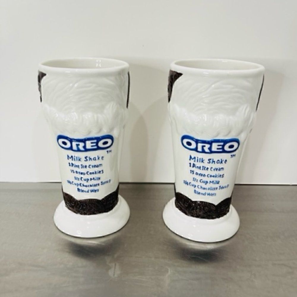 2 Oreo Cookie Milkshake Ceramic Glasses with Recipe by Houston Harvest 6.75"